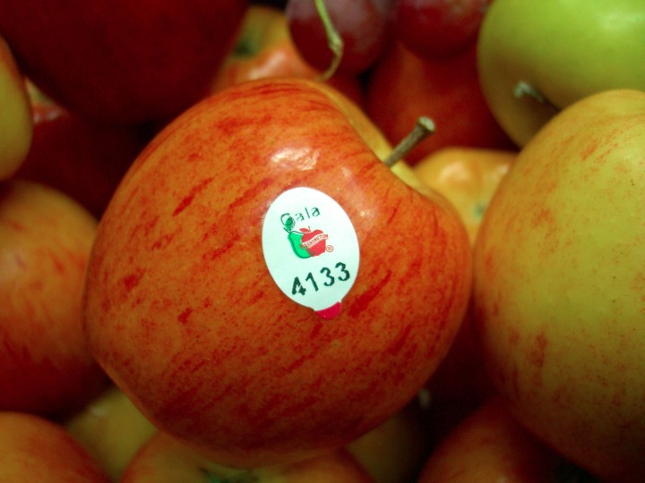 Washington State Apple in a Oaxaca Market